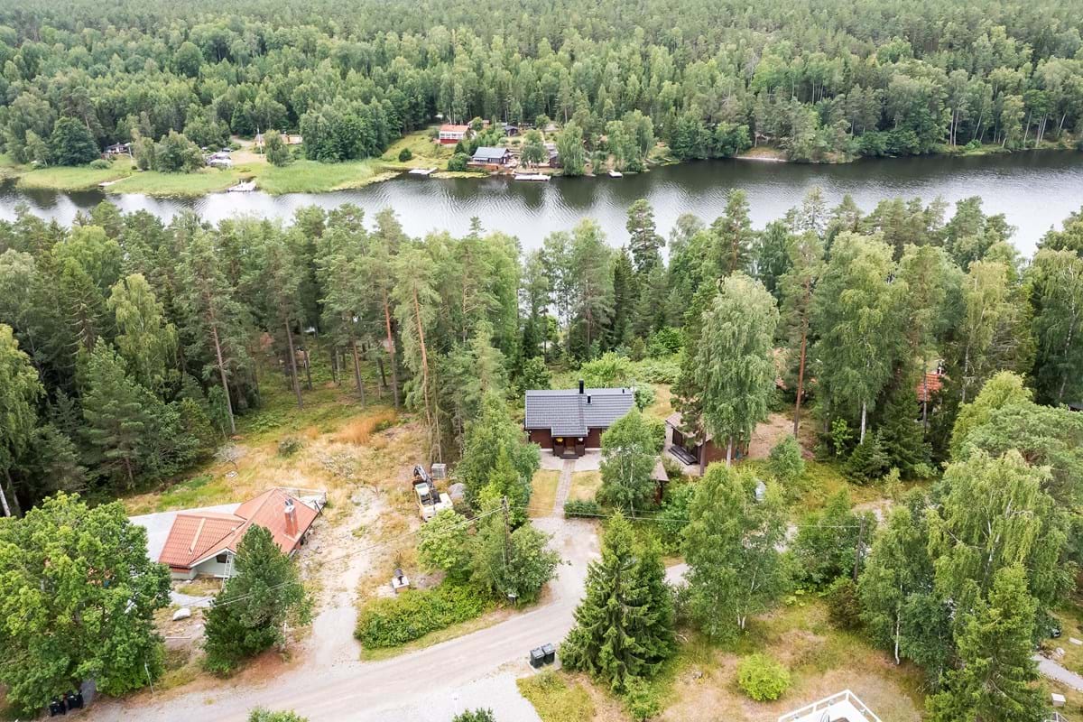 Gnejsvägen 3