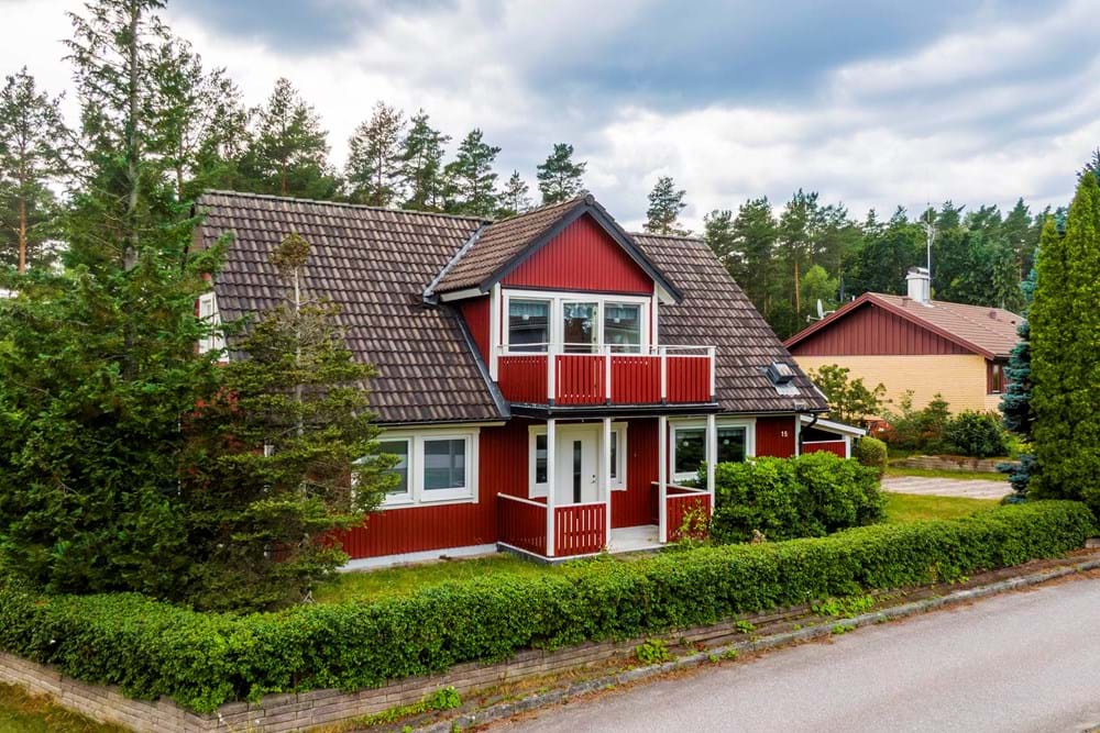 Plöjarvägen 15